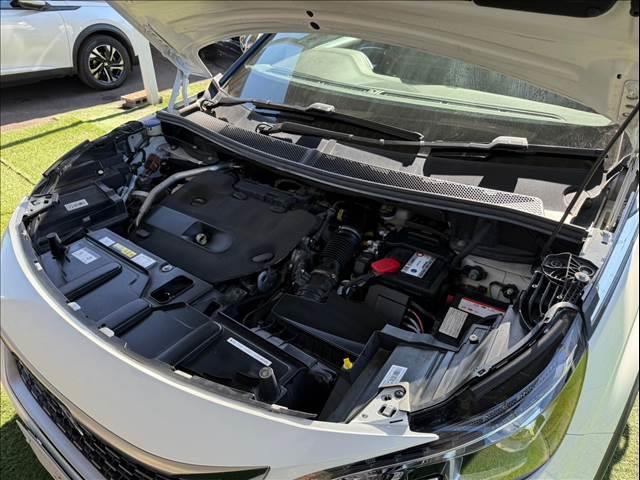 PEUGEOT 5008 GT BLUE HDI