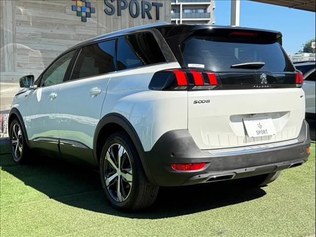 PEUGEOT 5008 GT BLUE HDI