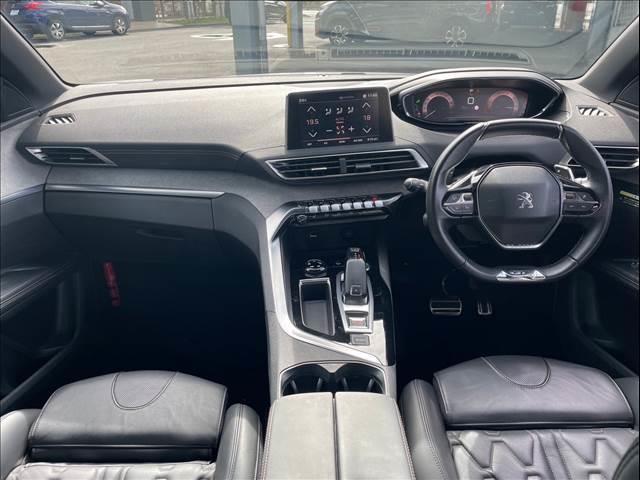 PEUGEOT 5008 GT BLUE HDI