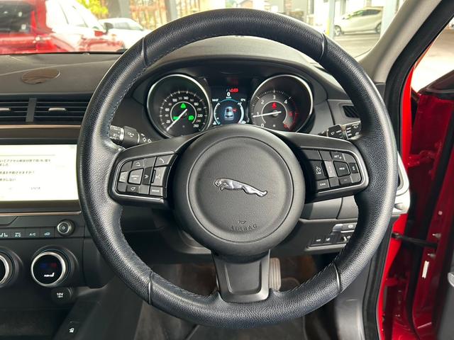 JAGUAR E-PACE BASE GRADE 180PS