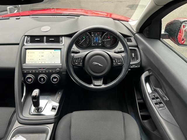 JAGUAR E-PACE BASE GRADE 180PS
