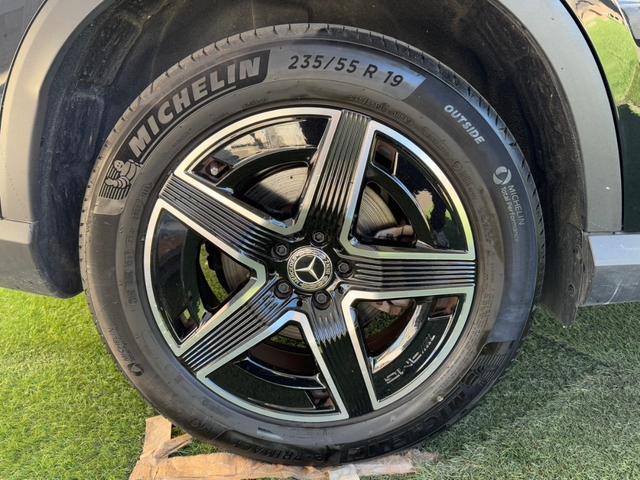 MERCEDES BENZ GLC-CLASS GLC220D 4MATIC AMG LINE PACKAGE
