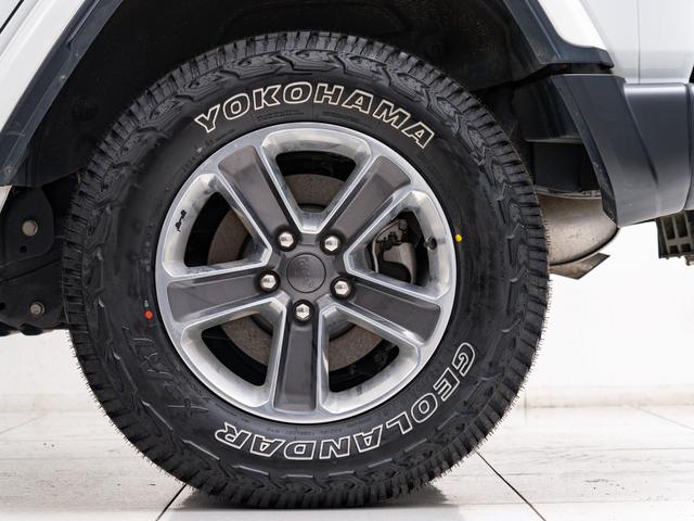 CHRYSLER JEEP JEEP WRANGLER UNLIMITED SAHARA
