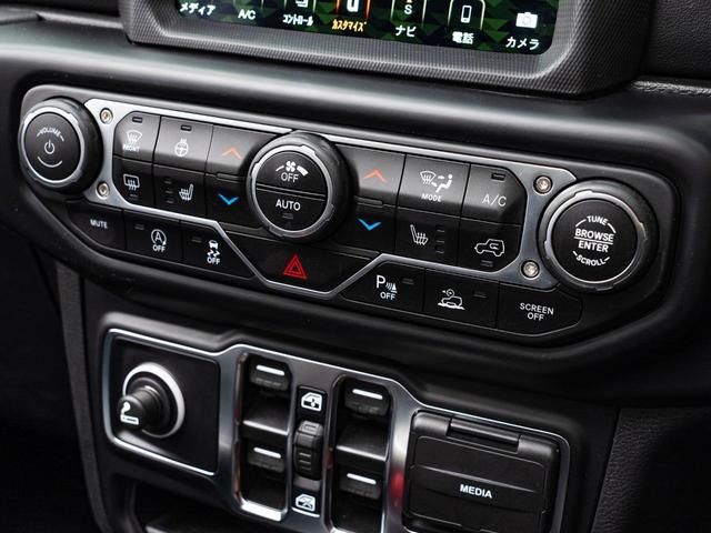 CHRYSLER JEEP JEEP WRANGLER UNLIMITED SAHARA