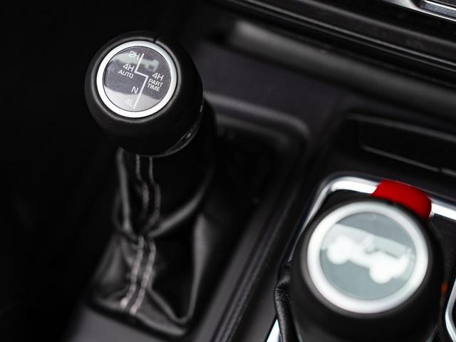 CHRYSLER JEEP JEEP WRANGLER UNLIMITED SAHARA