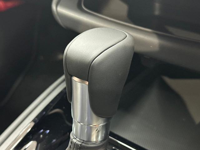 HONDA VEZEL EHEV X HUNT PACKAGE