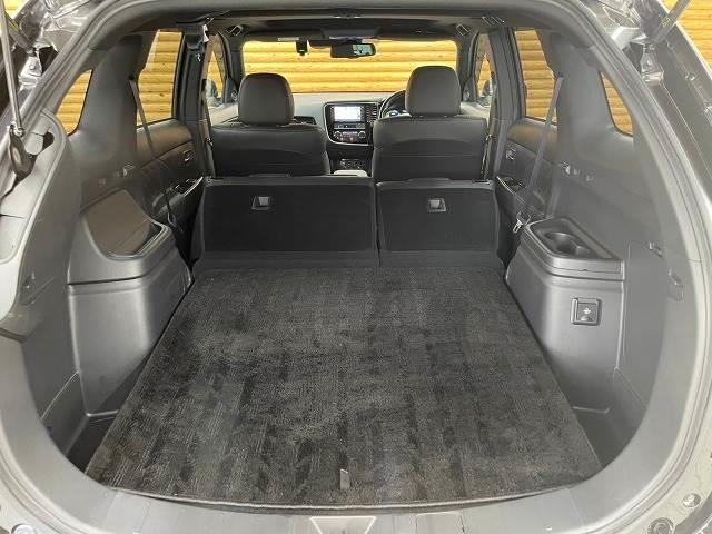 MITSUBISHI OUTLANDER PHEV G PREMIUM PACKAGE