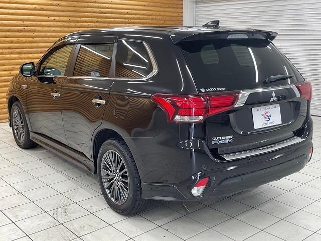 MITSUBISHI OUTLANDER PHEV G PREMIUM PACKAGE