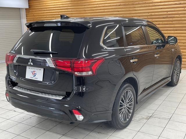 MITSUBISHI OUTLANDER PHEV G PREMIUM PACKAGE