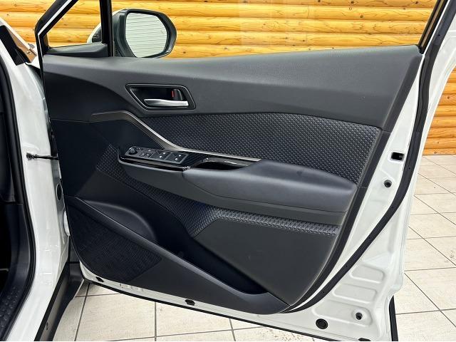 TOYOTA C-HR G MODE NERO
