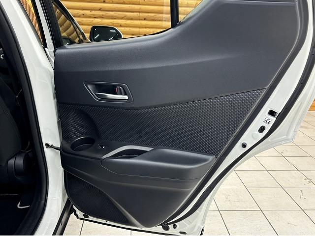 TOYOTA C-HR G MODE NERO