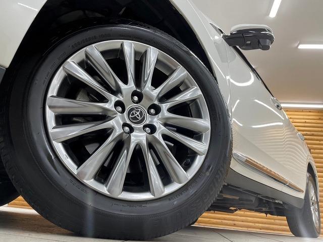 TOYOTA HARRIER PREMIUM