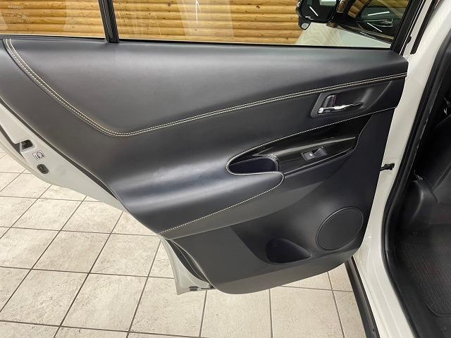 TOYOTA HARRIER PREMIUM