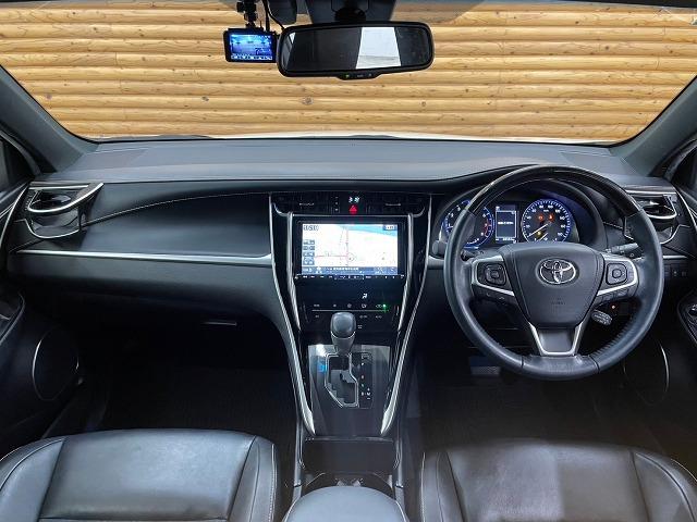 TOYOTA HARRIER PREMIUM