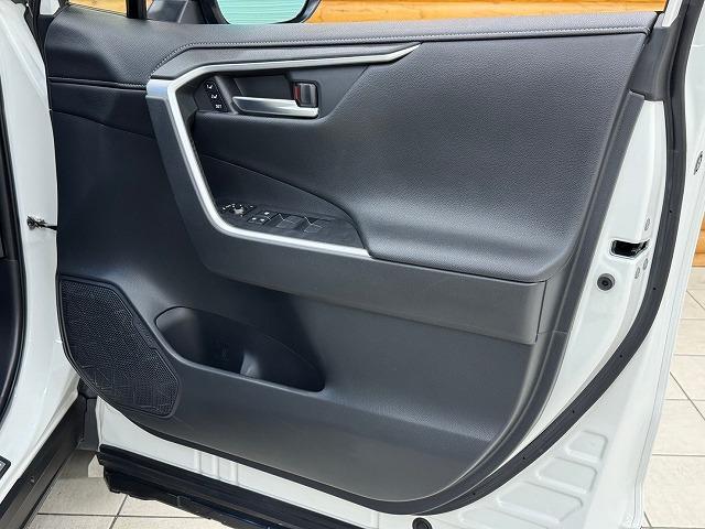 TOYOTA RAV4 HYBRID G