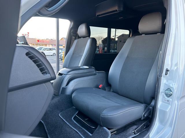 TOYOTA HIACE VAN SUPER GL DARK PRIME II
