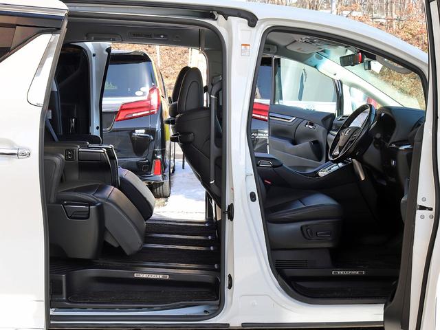 TOYOTA VELLFIRE HYBRID ZR G EDITION