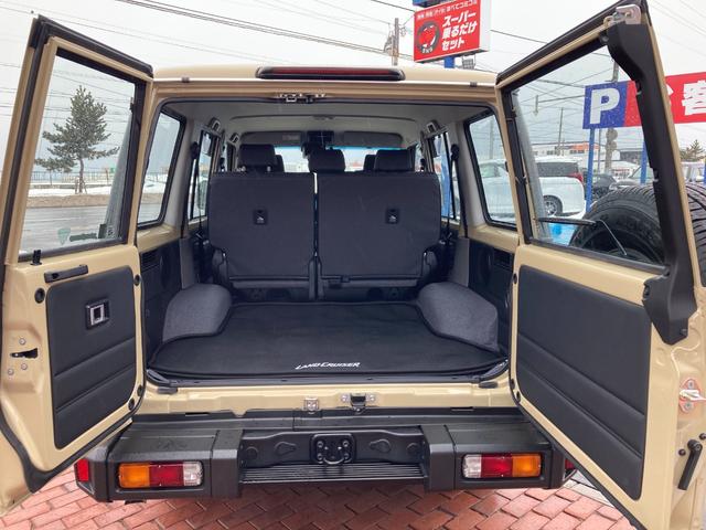 TOYOTA LAND CRUISER 70 AX