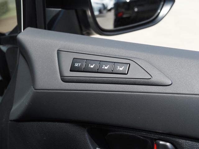 TOYOTA ALPHARD HYBRID SR C PACKAGE
