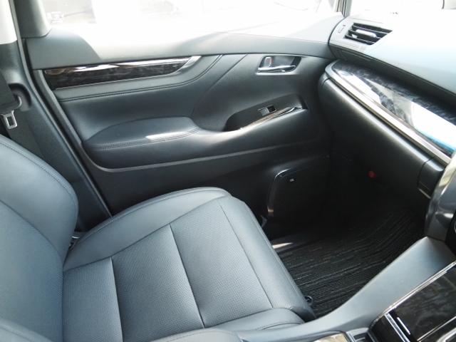 TOYOTA ALPHARD HYBRID SR C PACKAGE