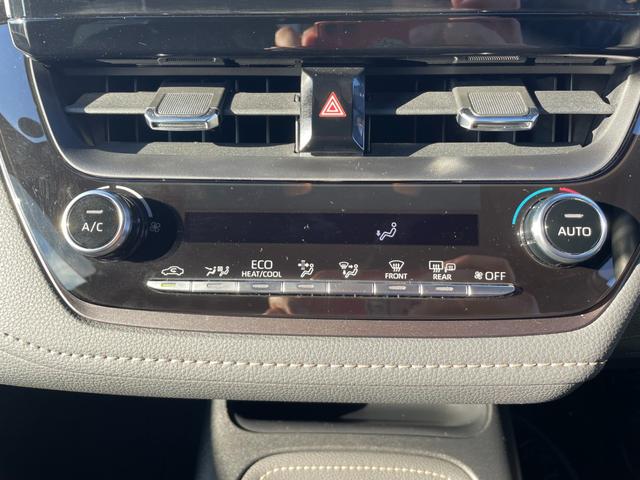TOYOTA COROLLA TOURING HYBRID WxB