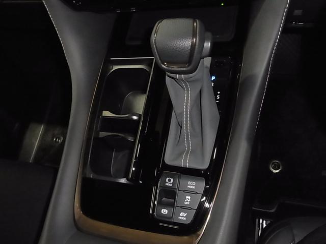 TOYOTA ALPHARD HYBRID Z