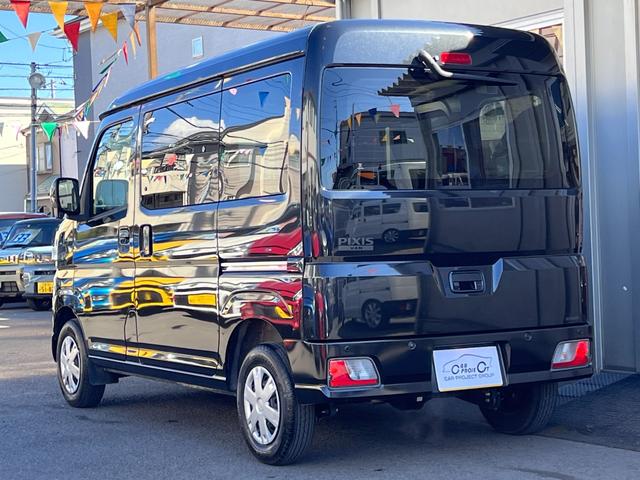 TOYOTA PIXIS VAN CRUISE TURBO