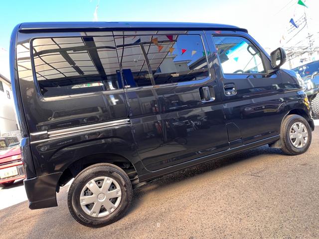 TOYOTA PIXIS VAN CRUISE TURBO