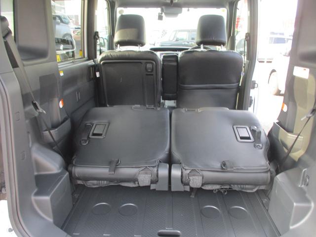 TOYOTA PIXIS MEGA L SA III