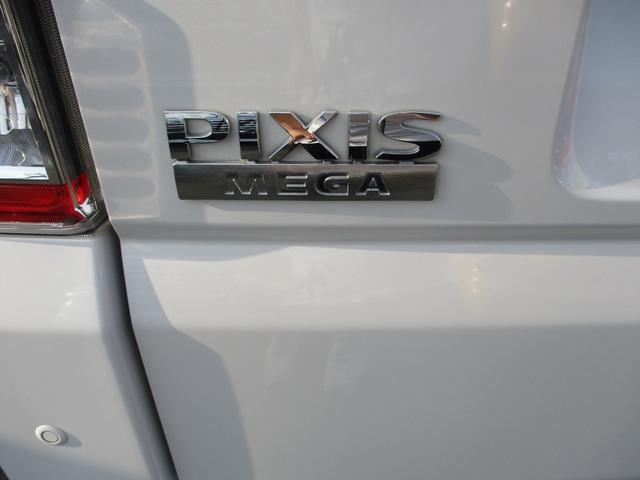 TOYOTA PIXIS MEGA L SA III