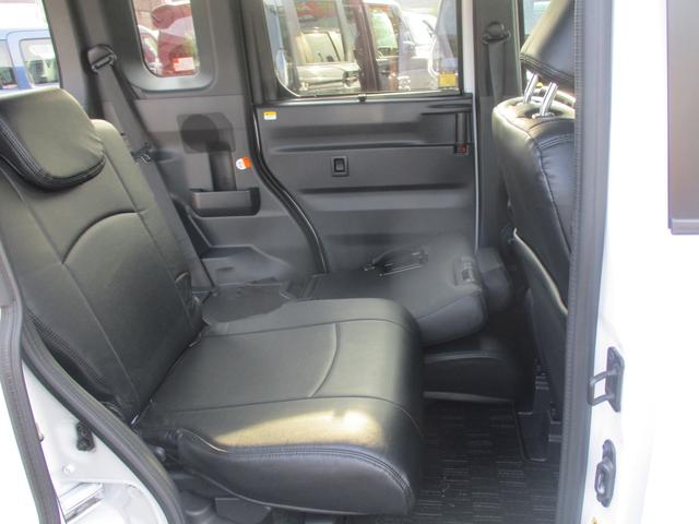 TOYOTA PIXIS MEGA L SA III