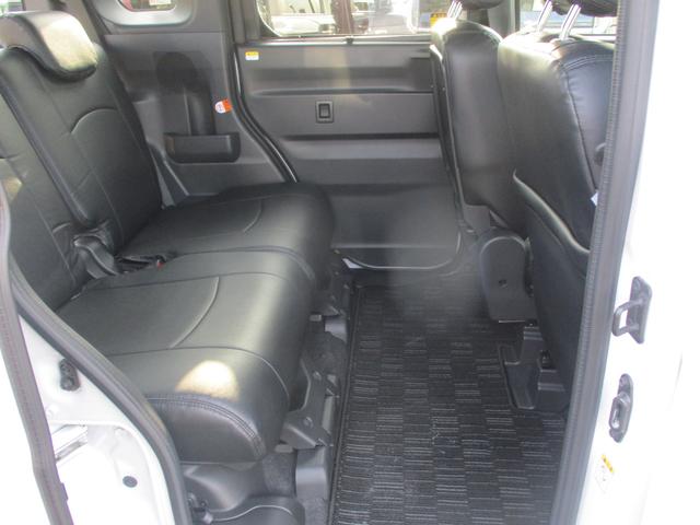TOYOTA PIXIS MEGA L SA III