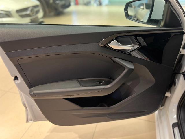 AUDI A1 SPORTBACK 35 TFSI S LINE