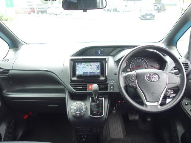 TOYOTA NOAH X