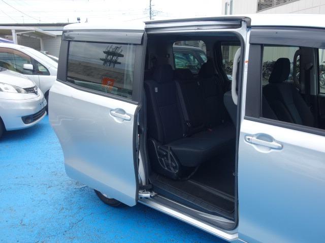 TOYOTA NOAH X