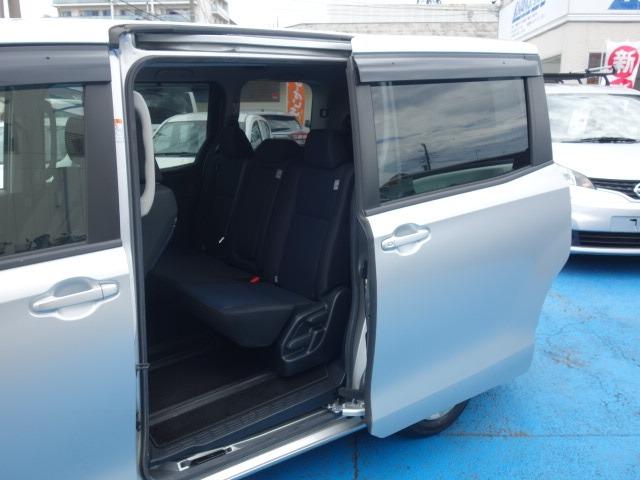 TOYOTA NOAH X