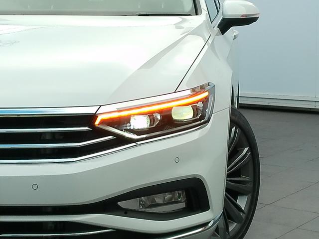 VOLKSWAGEN PASSAT VARIANT TDI ELEGANCE ADVANCE