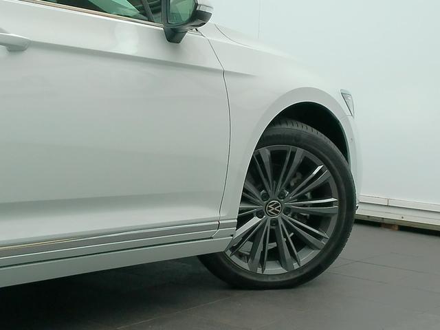 VOLKSWAGEN PASSAT VARIANT TDI ELEGANCE ADVANCE