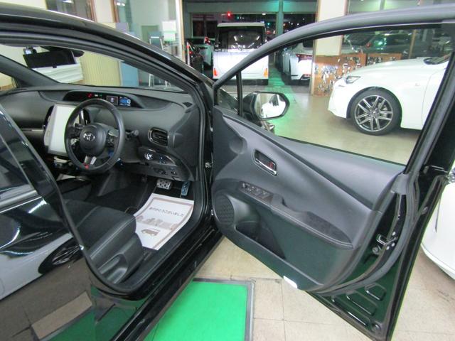 TOYOTA PRIUS PHV S NAVI PACKAGE GR SPORT