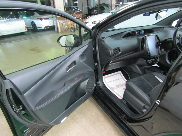 TOYOTA PRIUS PHV S NAVI PACKAGE GR SPORT
