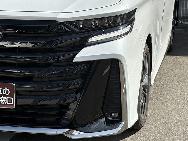 TOYOTA VELLFIRE HYBRID Z PREMIER