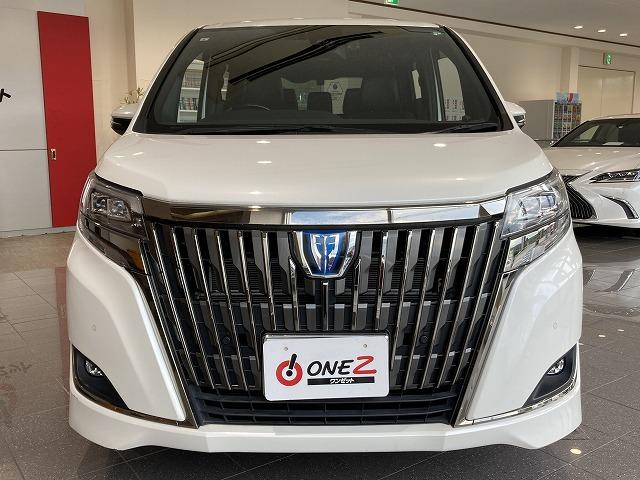 TOYOTA ESQUIRE HYBRID GI PREMIUM PACKAGE BLACK TAILORED