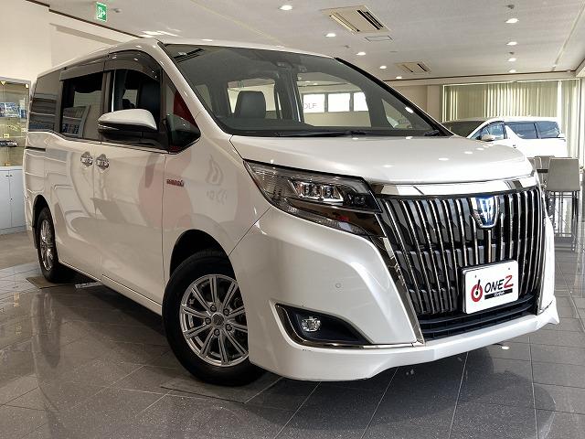TOYOTA ESQUIRE HYBRID GI PREMIUM PACKAGE BLACK TAILORED