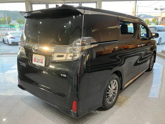 TOYOTA VELLFIRE 3.5 EXECUTIVE LOUNGE Z