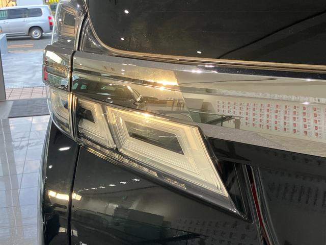 TOYOTA VELLFIRE 3.5 EXECUTIVE LOUNGE Z