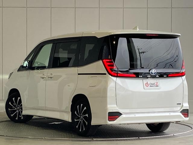 TOYOTA NOAH HYBRID S-Z