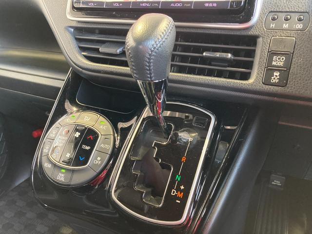 TOYOTA NOAH SI WxB
