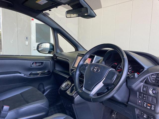 TOYOTA NOAH SI WxB