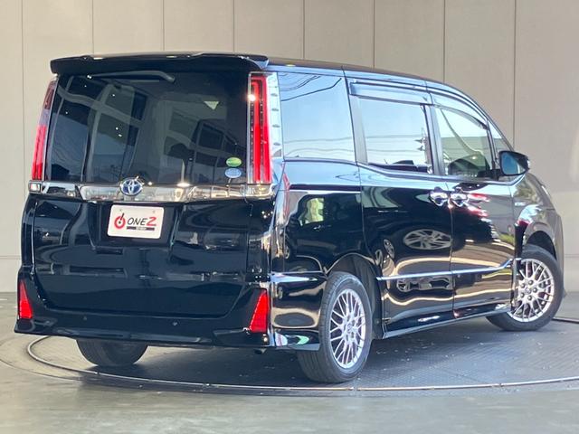 TOYOTA NOAH HYBRID SI WxB II