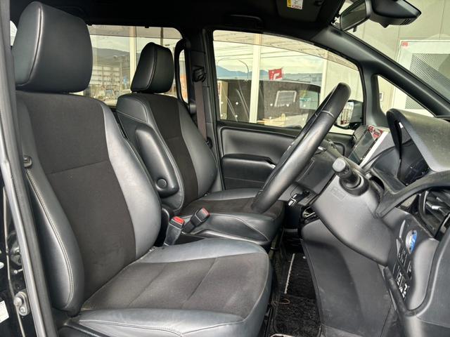 TOYOTA NOAH HYBRID SI WxB II